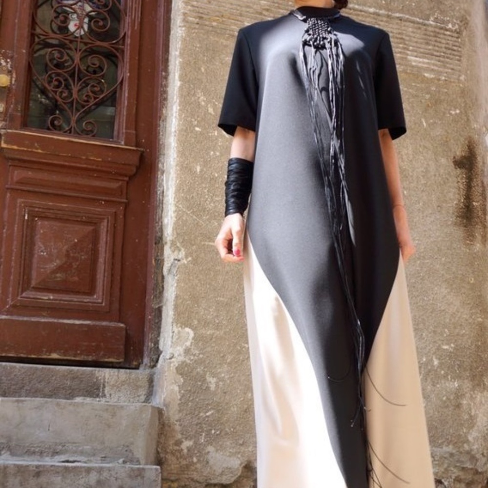 Aakasha Maxi Dress Black and Ivory Kaftan